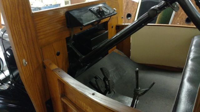 1924 Ford Model T 4 DR - photo 4