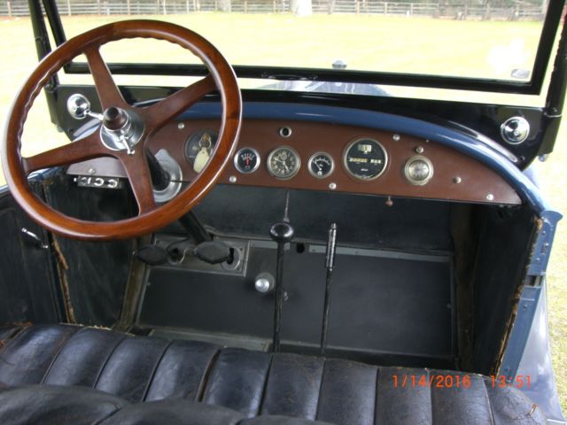 1924 Studebaker touring car - photo 6