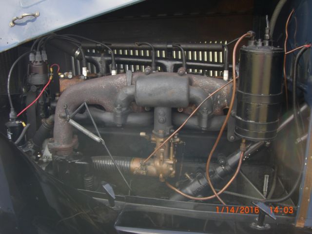 1924 Studebaker touring car - photo 9