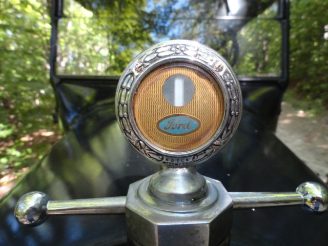 1925 Ford Model T - photo 3