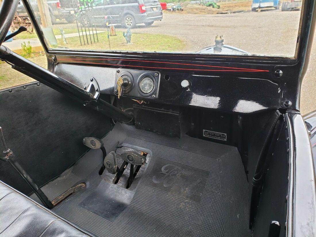 1925 Ford Model T - photo 9