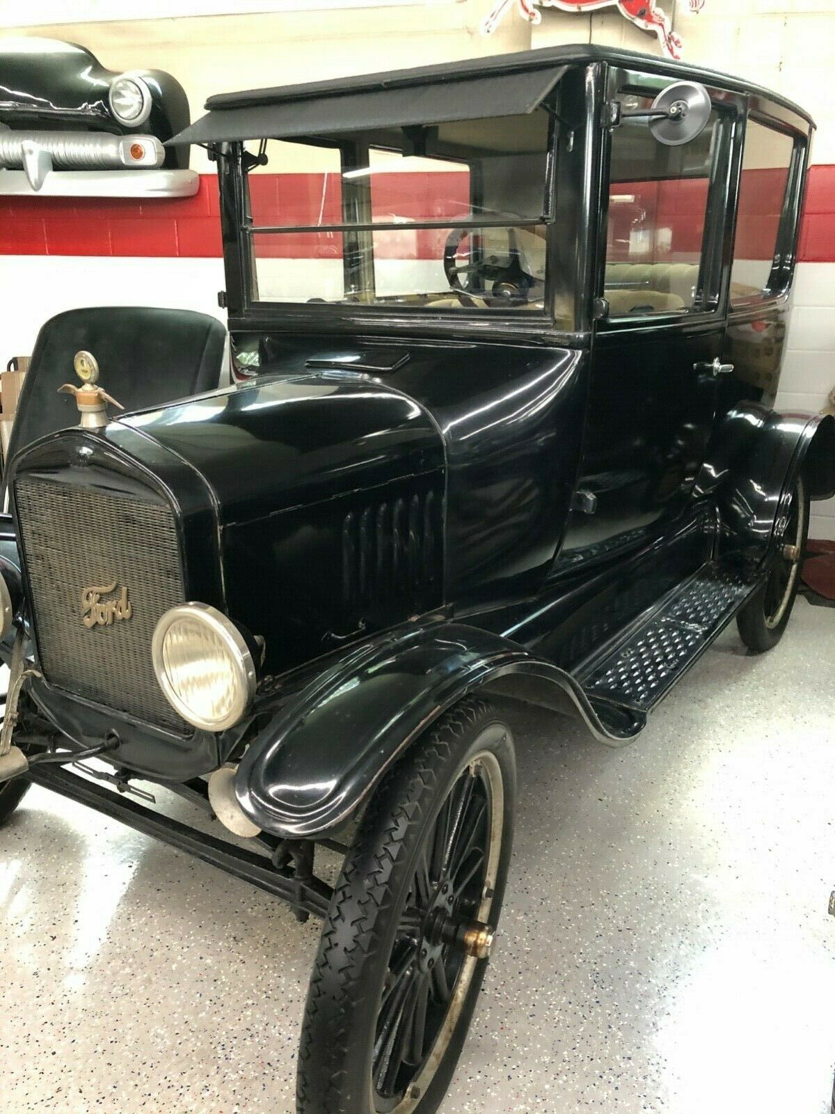 1925 Ford Model T - photo 7