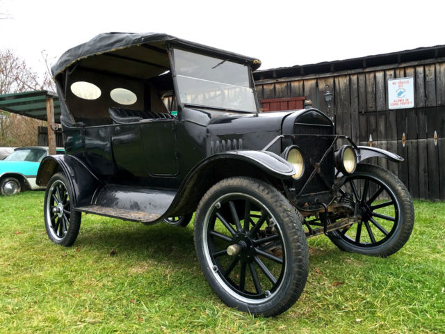 1925 Ford Model T Touring - Original Barn Find 1925 Ford Model T Touring