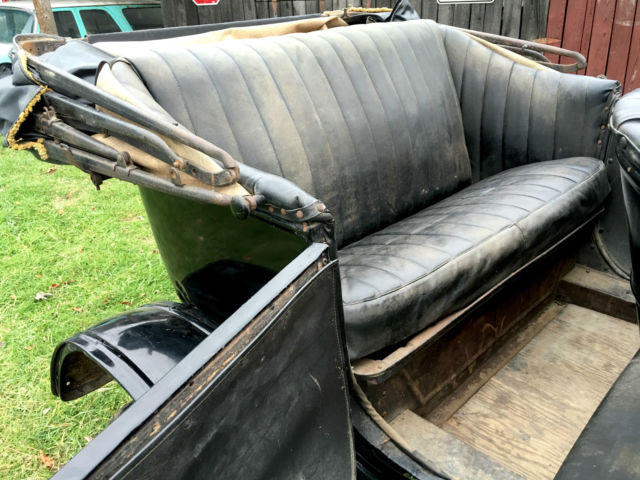 1925 Ford Model T Touring - photo 11