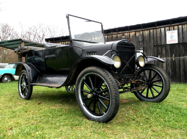 1925 Ford Model T Touring - photo 2