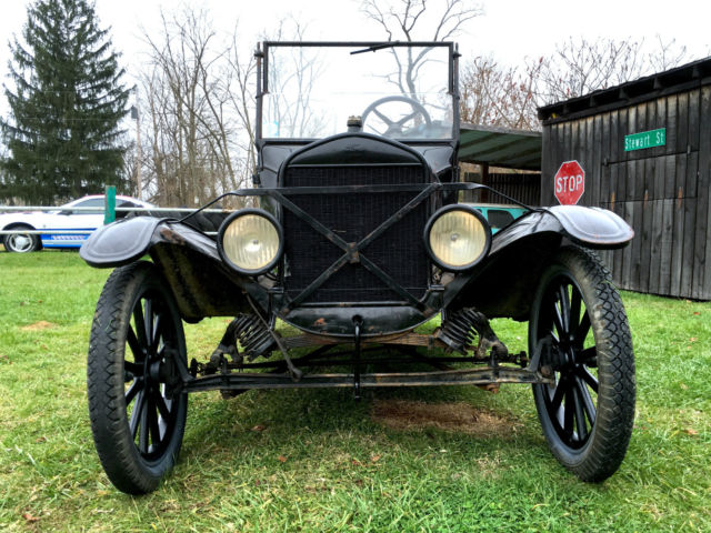 1925 Ford Model T Touring - photo 3