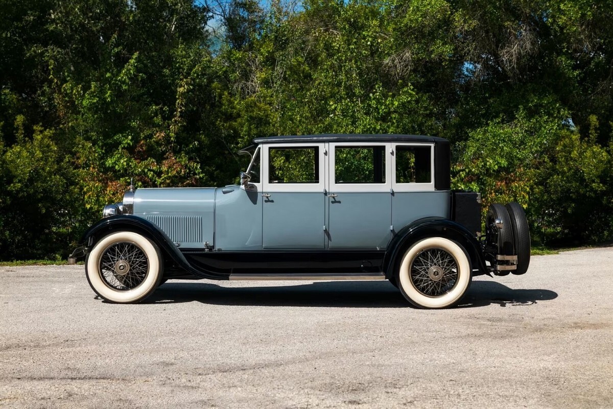 1925 Lincoln Model L Three-Window Four-Door “Berline” by Judkins - photo 3