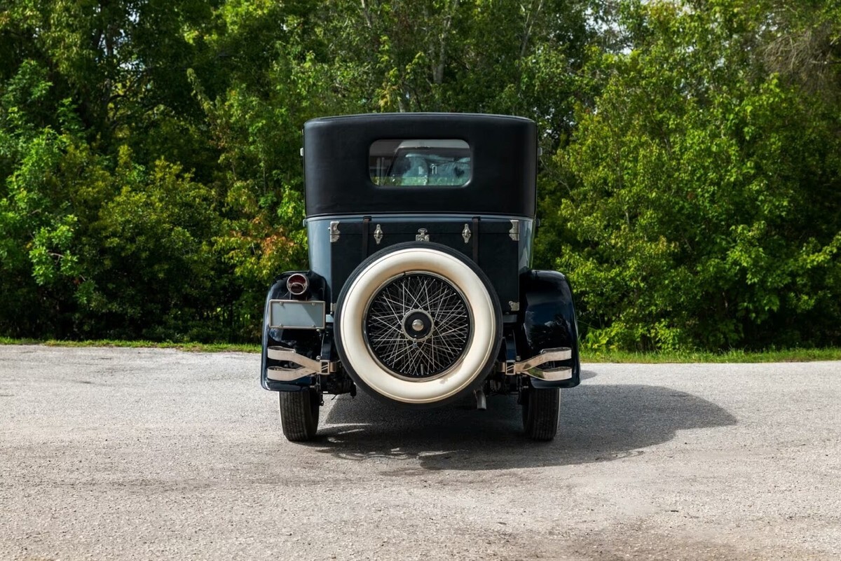 1925 Lincoln Model L Three-Window Four-Door “Berline” by Judkins - photo 6