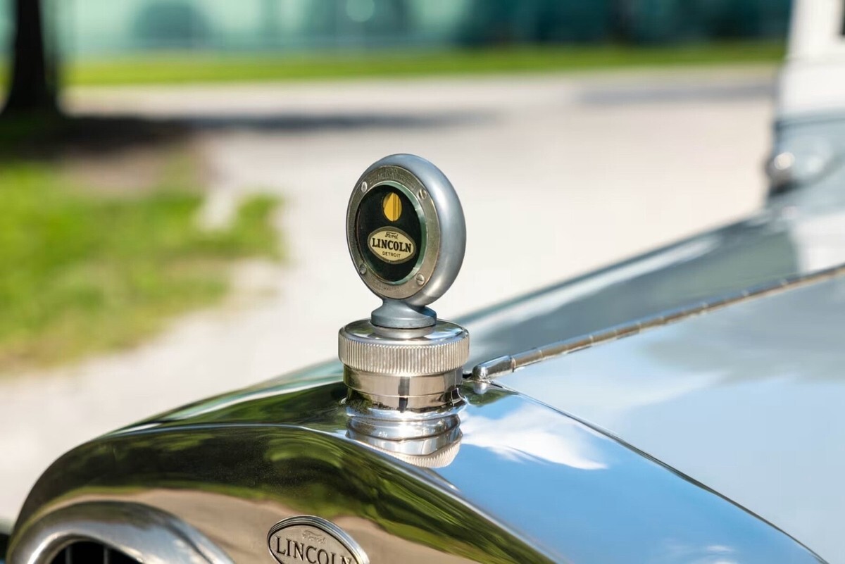 1925 Lincoln Model L Three-Window Four-Door “Berline” by Judkins - photo 9