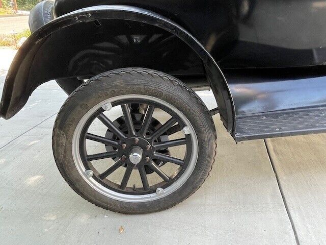1925 Ford Model T - photo 12