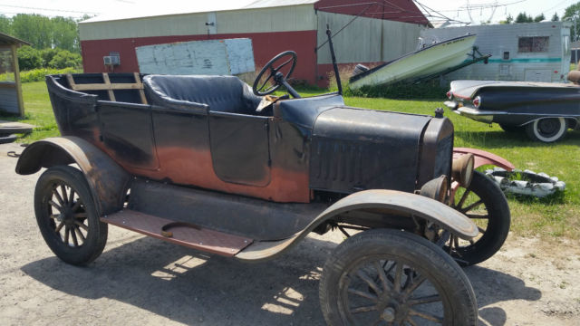 1925 Model T Ford touring 1925 Ford Model T