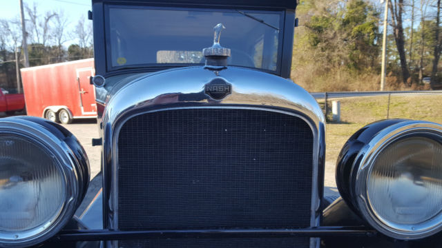 1925 Nash two door sedan - photo 11