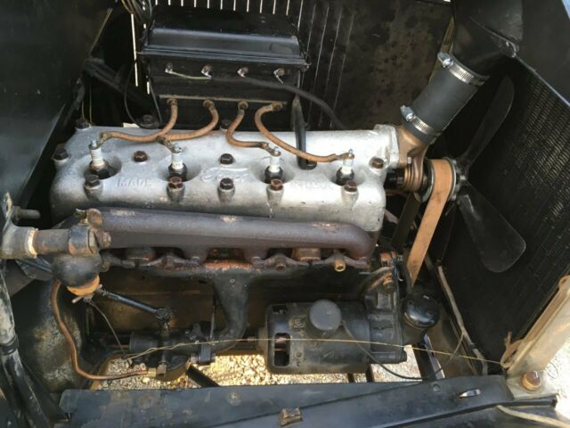 1926 Ford Model T Coupe - photo 9