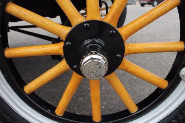 1926 Ford Model T - photo 11