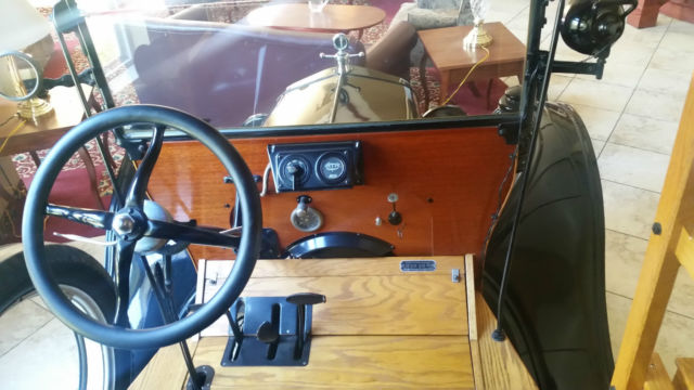 1926 Ford Model T depot - photo 11