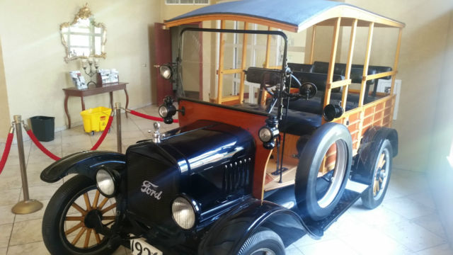 1926 Ford Model T depot - photo 8