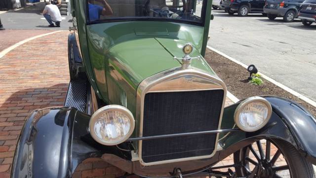 1926 Ford Model T 4 door sedan - photo 13