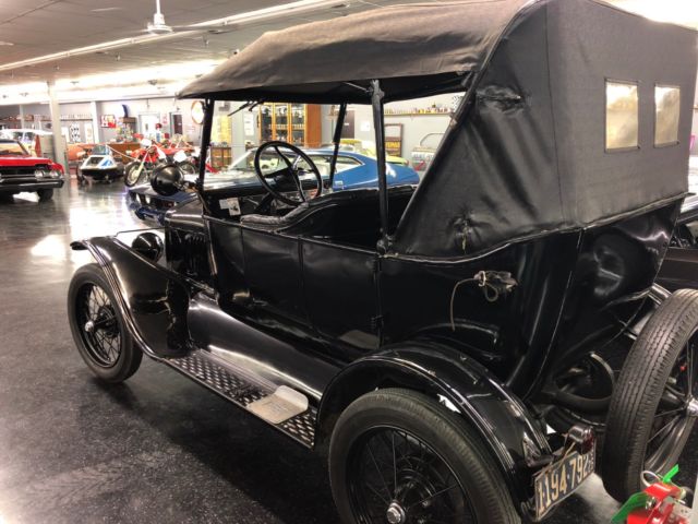 1926 Ford Model T Touring - photo 2