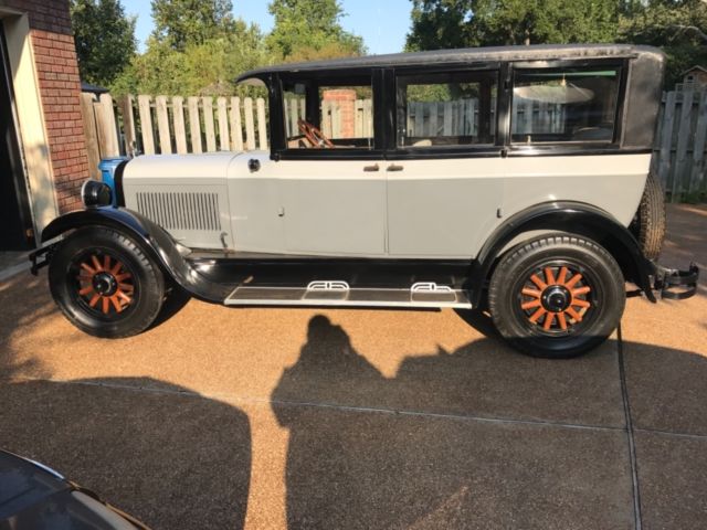 1926 REO Model T6 One of 3 Made for 1926 Auto show, extremely clean and original 1926 Oldsmobile T6
