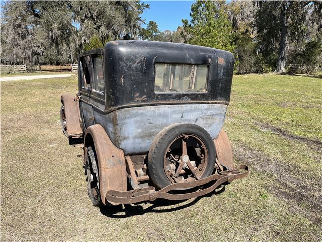 1926 Willys Knight Model 66 - photo 4