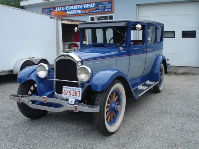 1926 Willys Knight Model 70A - photo 3