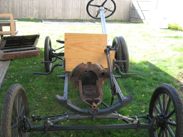 1926/27 ROLLING CHASSIS, PAINTED BLACK, NEW NONSKID TIRES 1926 Ford Model T