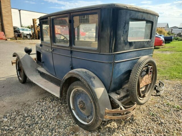 1927 Chevrolet Capitol Sedan - photo 7