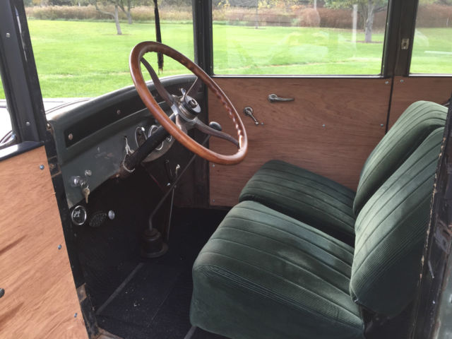 1927 Chevrolet 2 Dr. Sedan (AA Caapitol Coach) - photo 4