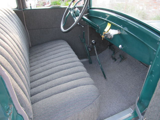 1927 Ford Model T Coupe - photo 6