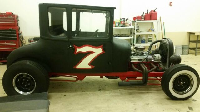 1927 Ford Model T Coupe - photo 2