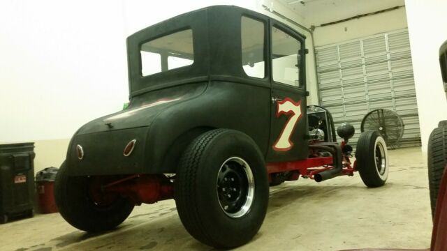 1927 Ford Model T Coupe - photo 3