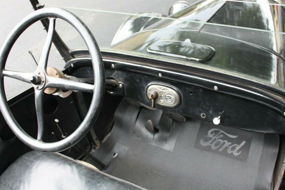 1927 Ford Model T - photo 11