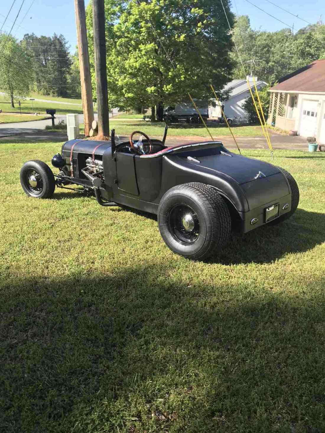 1927 Ford Roadster - photo 2