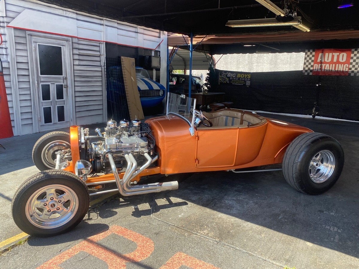 1927 Ford Roadster - photo 2