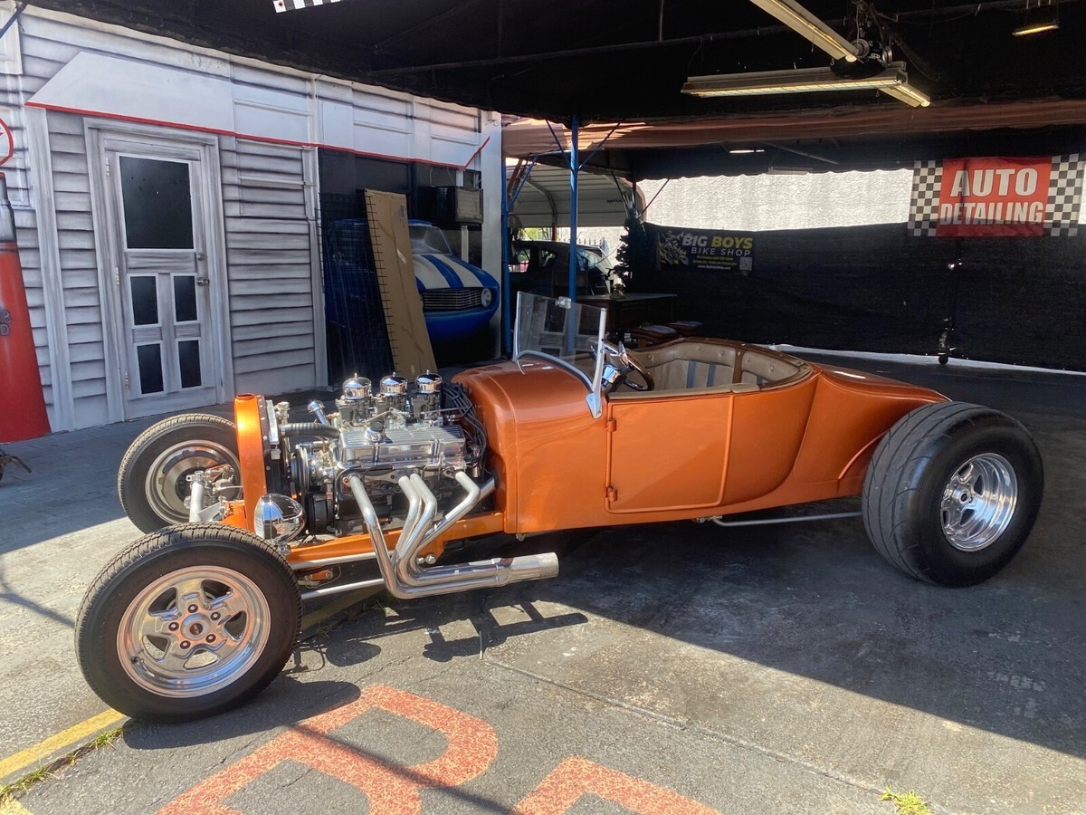 1927 Ford Roadster - photo 3