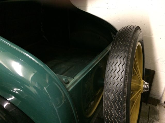 1927 Ford Model T - photo 2