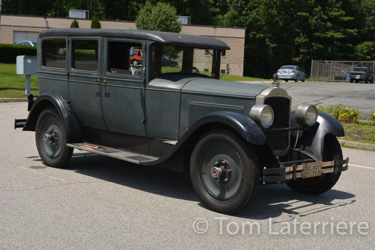 1927 Packard Model 4-26 Sedan 1927 Packard