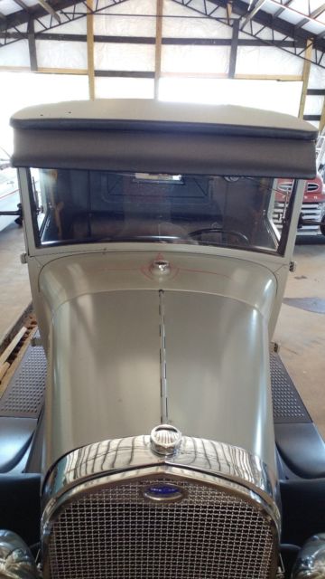 1928 Ford Model A - photo 5