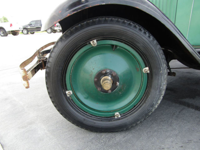 1928 Chevrolet Imperial Landau - photo 3