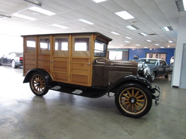 1928 Chevrolet Suburban -- - photo 4