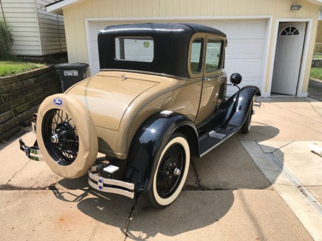 1928 Ford Model A - photo 2