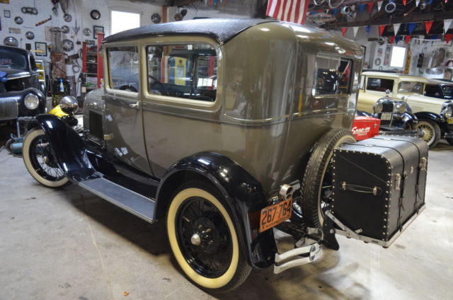 1928 Ford Model A - photo 9