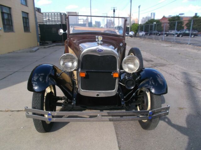 1928 Ford Model A WOODIE ROADSTER - photo 5