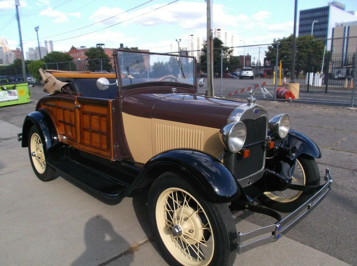 1928 FORD MODEL 'A' WOODIE ROADSTER CONVERTIBLE (NO RESERVE AUCTION) 1928 Ford Model A WOODIE ROADSTER CONVERTIBLE