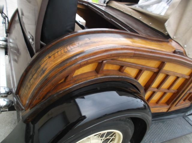 1928 Ford Model A WOODIE ROADSTER - photo 7