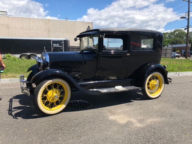 1928 FORD MODEL A 2 DOOR TUDOR NO RESERVE AUCTION !!! 1928 Ford Model A 2 door Tudor