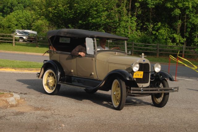1928 Ford Model A - photo 2