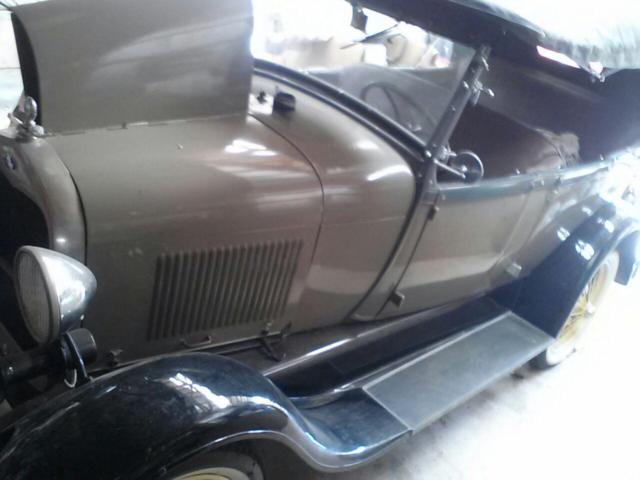 1928 Ford Model A - photo 4