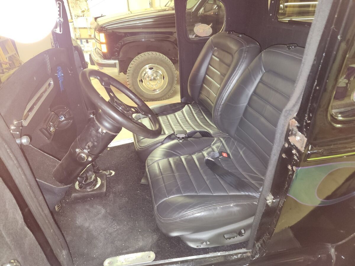 1928 Ford Model A - photo 3