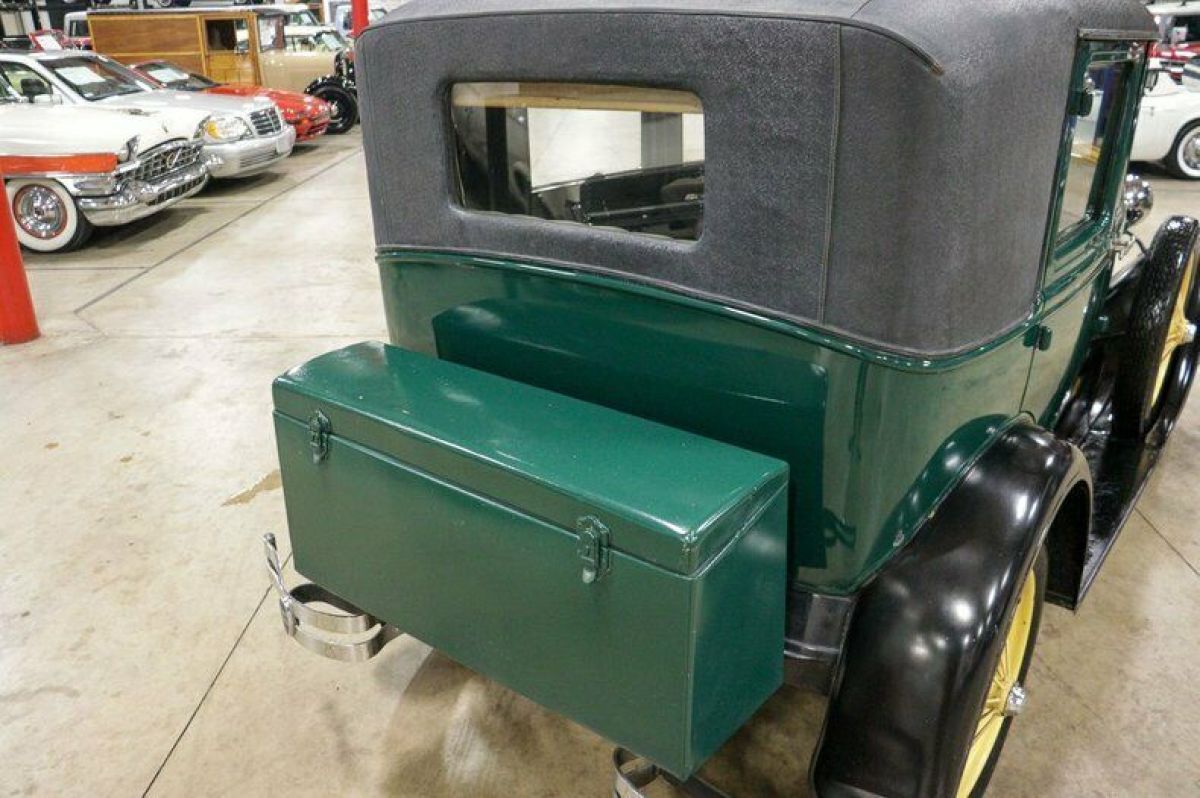 1928 Ford Model A Fordor Leatherback Sedan - photo 11